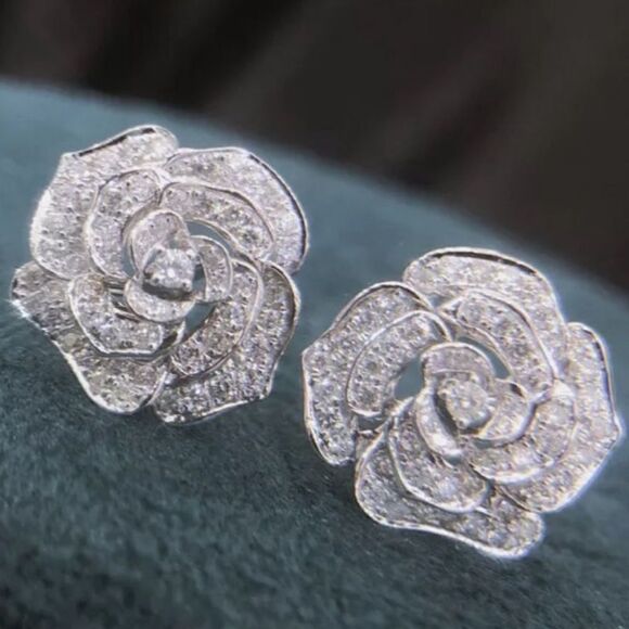 The Romantic 925 Silver & cubic zirconia Rose design Stud Earrings - Picture 1 of 10